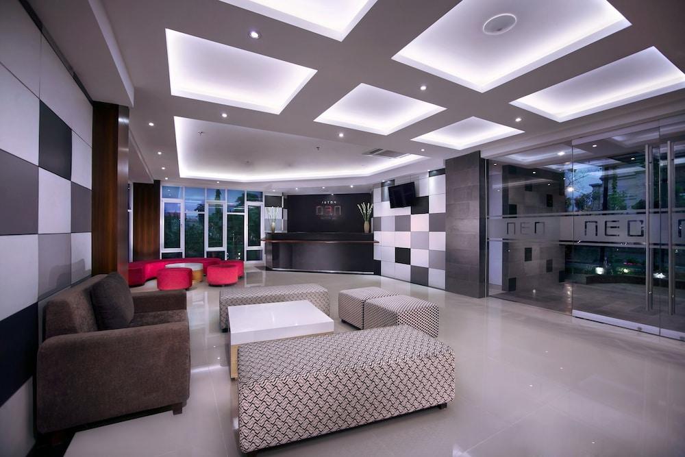 Neo Denpasar By Aston Hotel Buitenkant foto