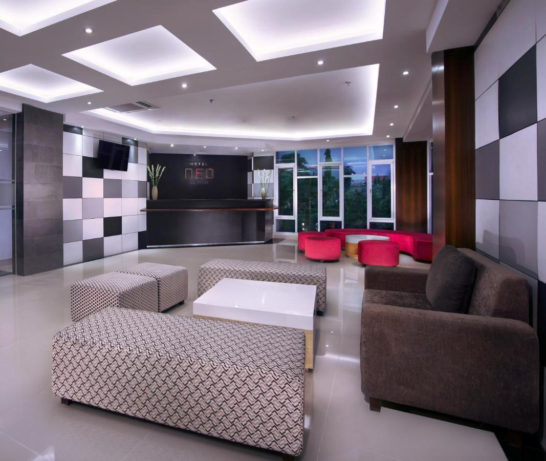 Neo Denpasar By Aston Hotel Buitenkant foto