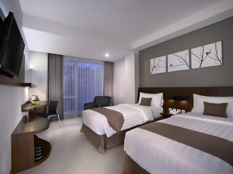 Neo Denpasar By Aston Hotel Buitenkant foto