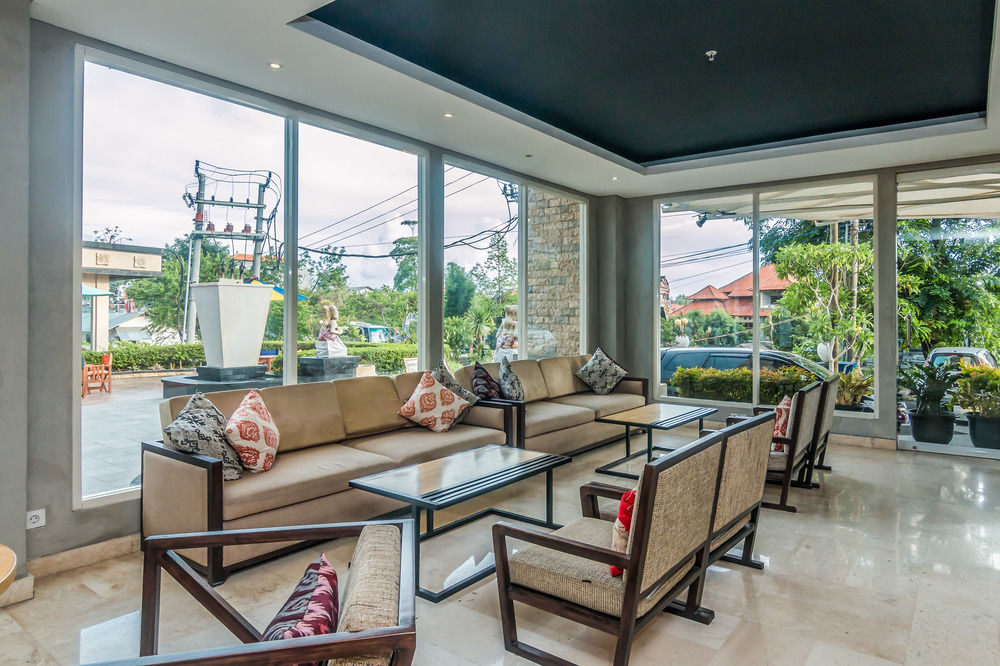 Neo Denpasar By Aston Hotel Buitenkant foto