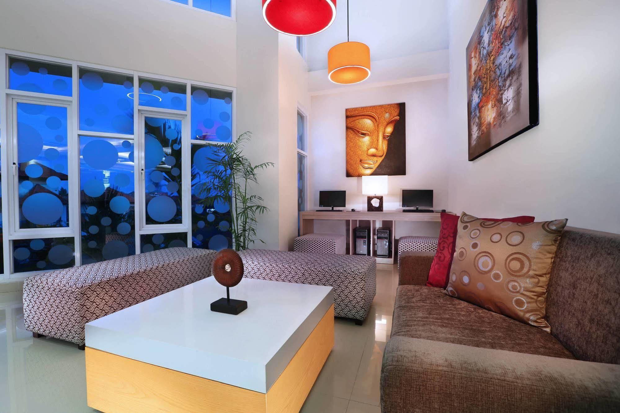 Neo Denpasar By Aston Hotel Buitenkant foto